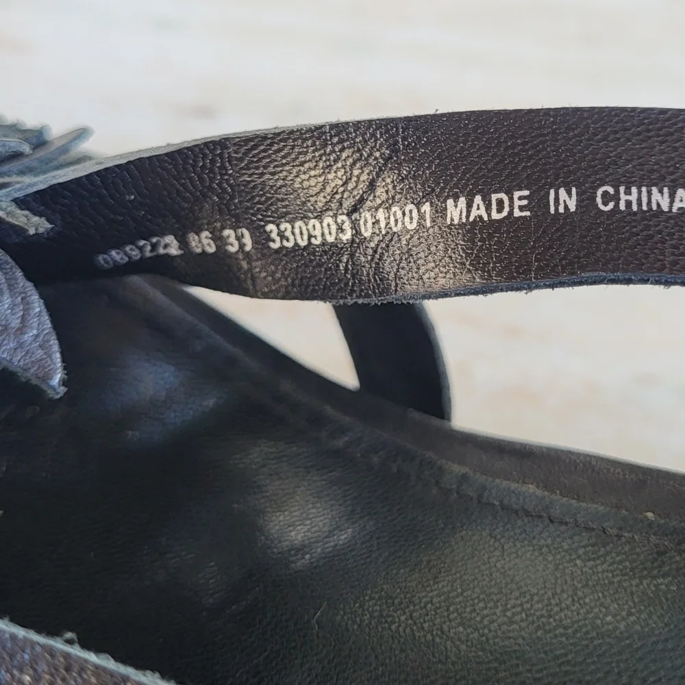 ECCO Black Leather Wedge Heels With Floral Design Buckle Strap Size 39 US 8.5-9